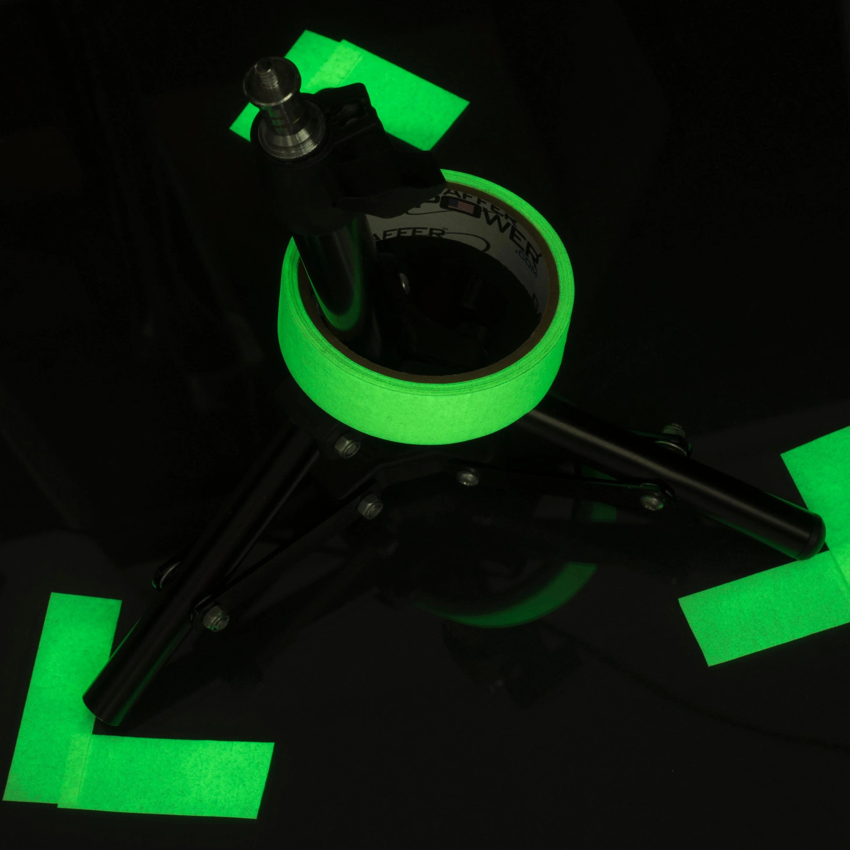 Gaffer Power 1" Glow Gaff Tape, 1 Inch x 15 Feet (Glow In Dark Green) - Image 4
